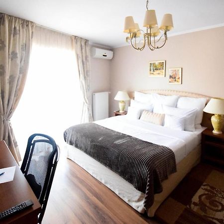 Cabrio Apart Hotel Cluj-Napoca Exterior photo