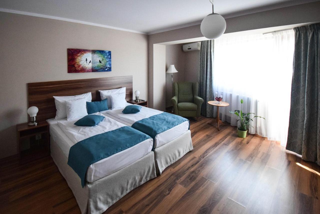 Cabrio Apart Hotel Cluj-Napoca Exterior photo