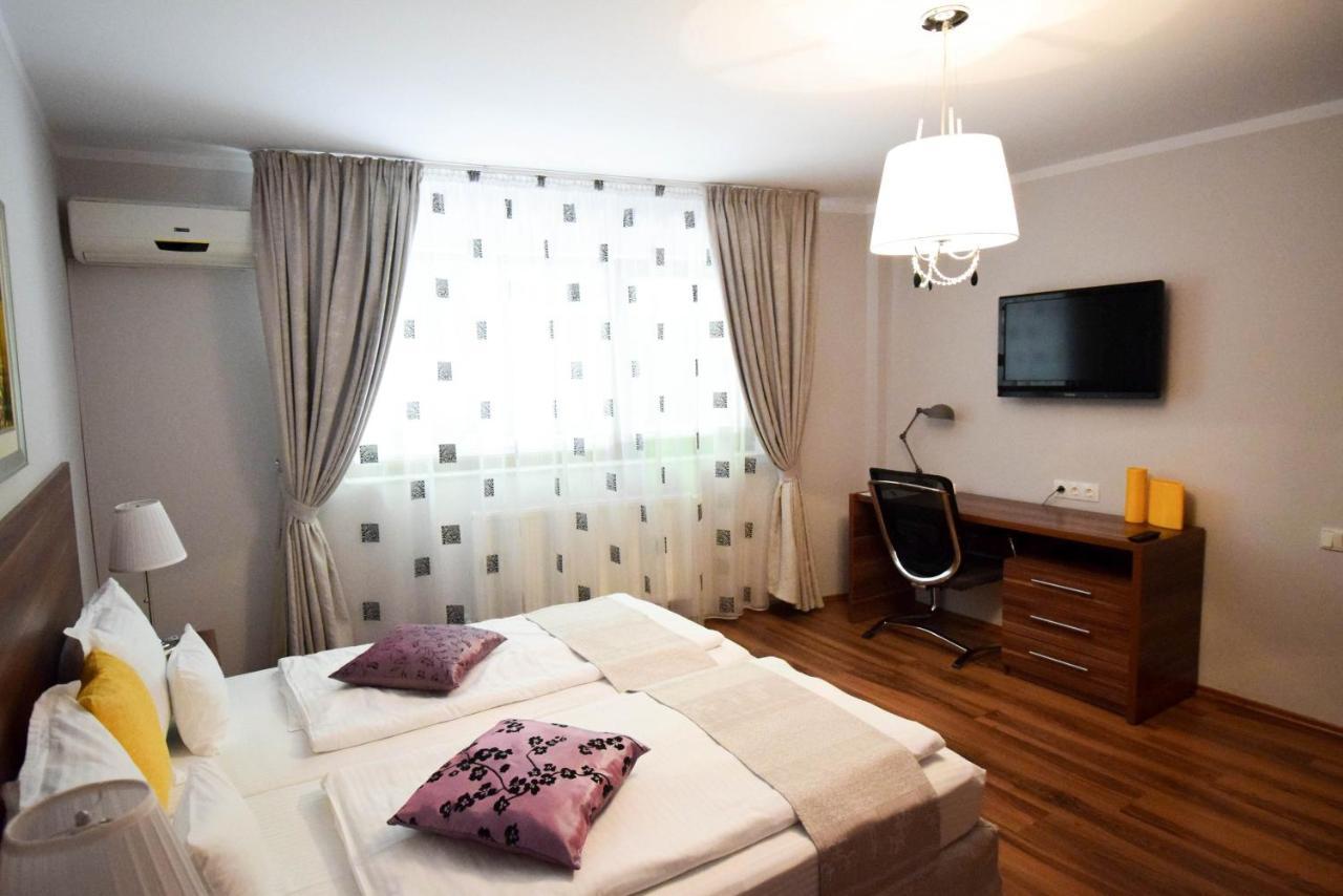 Cabrio Apart Hotel Cluj-Napoca Exterior photo